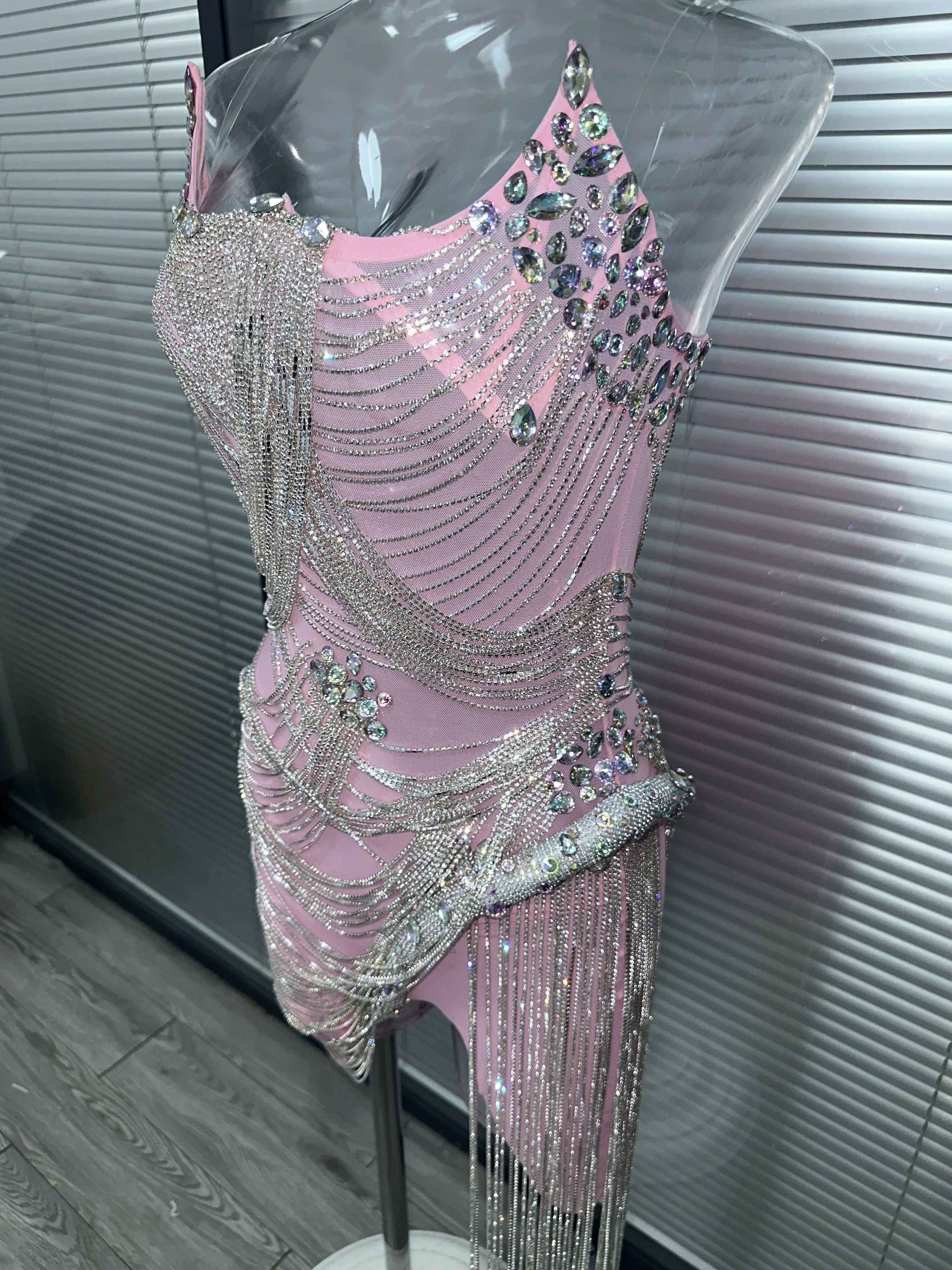 Sparkly Crystals Tassel Dress Women Sexy Asymmetrical Party Gown Strapless Birthday Party See Through Mesh Evening Dress Luoli