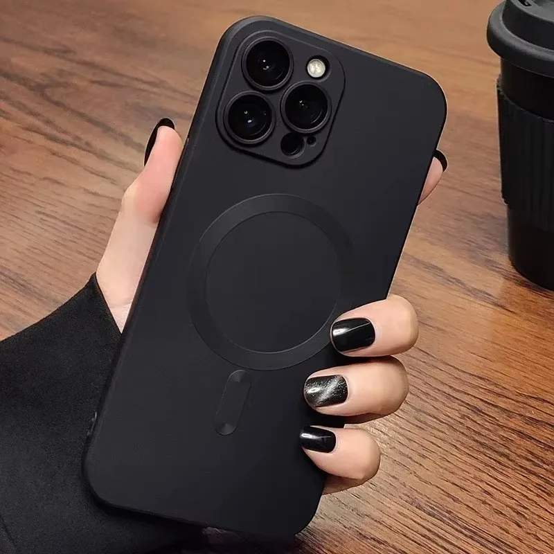 Funda de lujo magnética mate para carga inalámbrica Magsafe para iPhone 16e 15 14 13 12 17 Pro Max, cubierta suave con protección de lente de vidrio