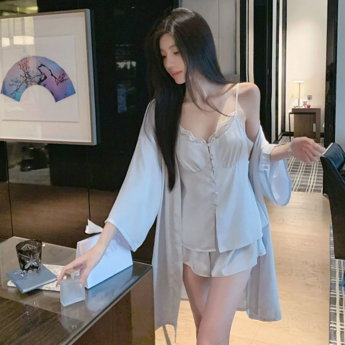 

Однотонный атласный халат, шорты-слинг, домашняя одежда, комплект из 3 предметов, женская свободная ночная одежда, летний пижамный костюм