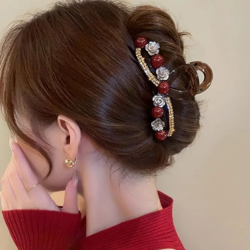 1 Stück Rosenrote Perlen-Haarspange für Damen, Herbst- und Wintermode, Haarklammer für die Hinterseite des Kopfes, Haaraccessoire – Detail 2