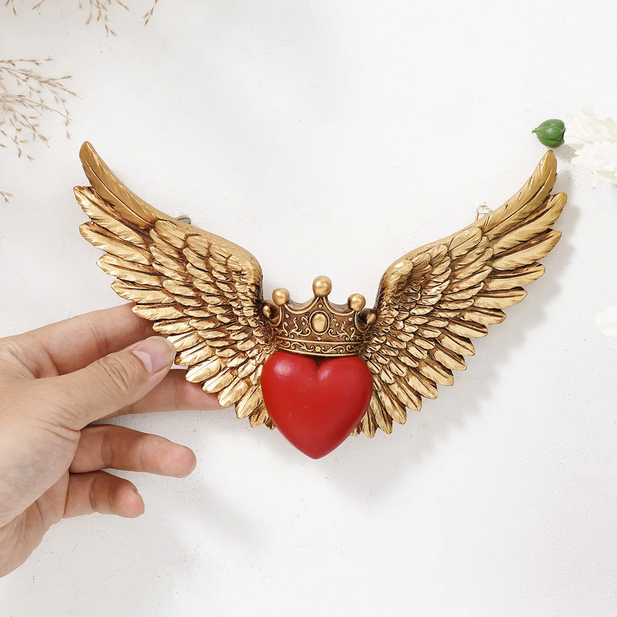 European-style crown angel heart wings wall hanging, red heart wings entrance wall decoration pendant