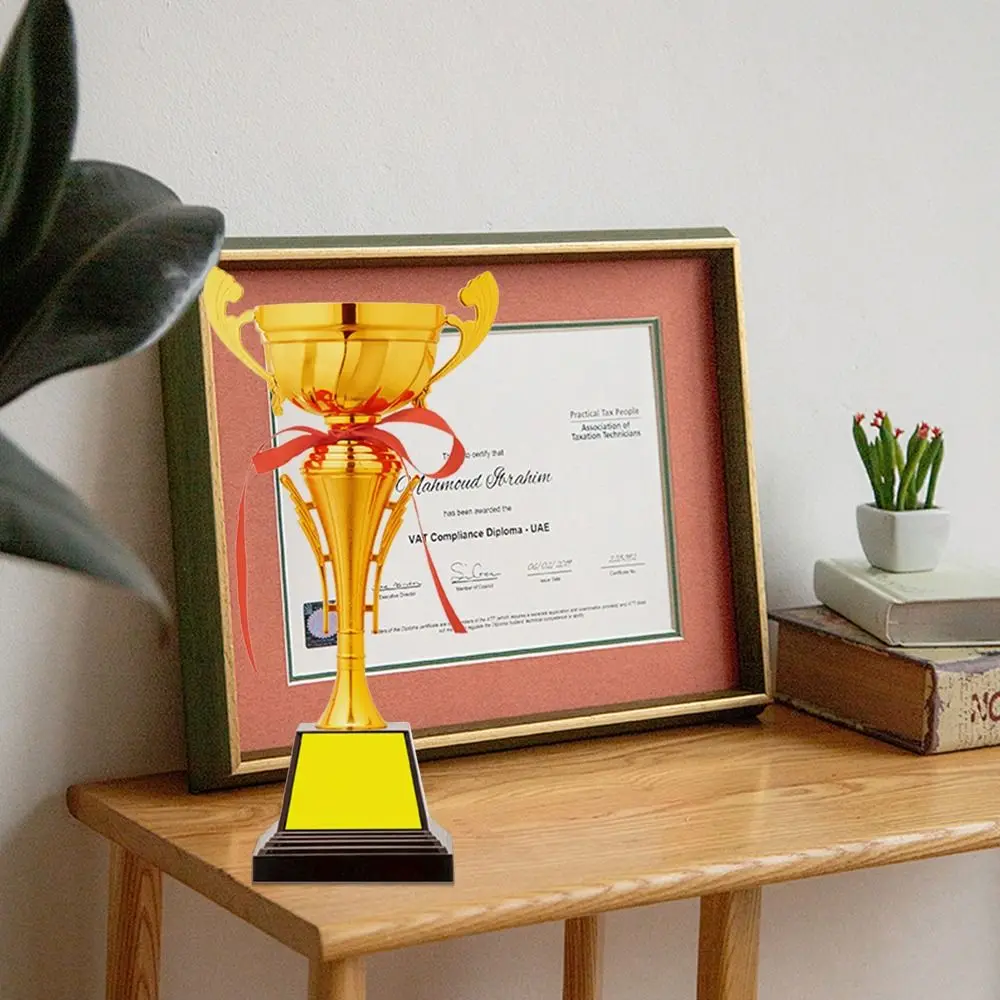 Metal Model Trophy Awards Golden Statues Competition Soccer Cupaward School Rewarding Supply Craft Souvenirs