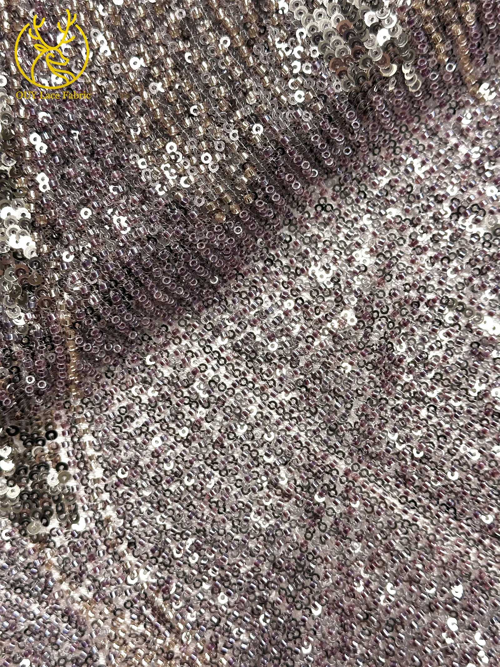 Neueste Afrikanische Perlen-Spitzenstoffe 2026 Hochwertige Nigerianische Pailletten-Spitzenstoffe für Damen-Abendkleider und Hochzeitskleider 5 Yards – Detail 16