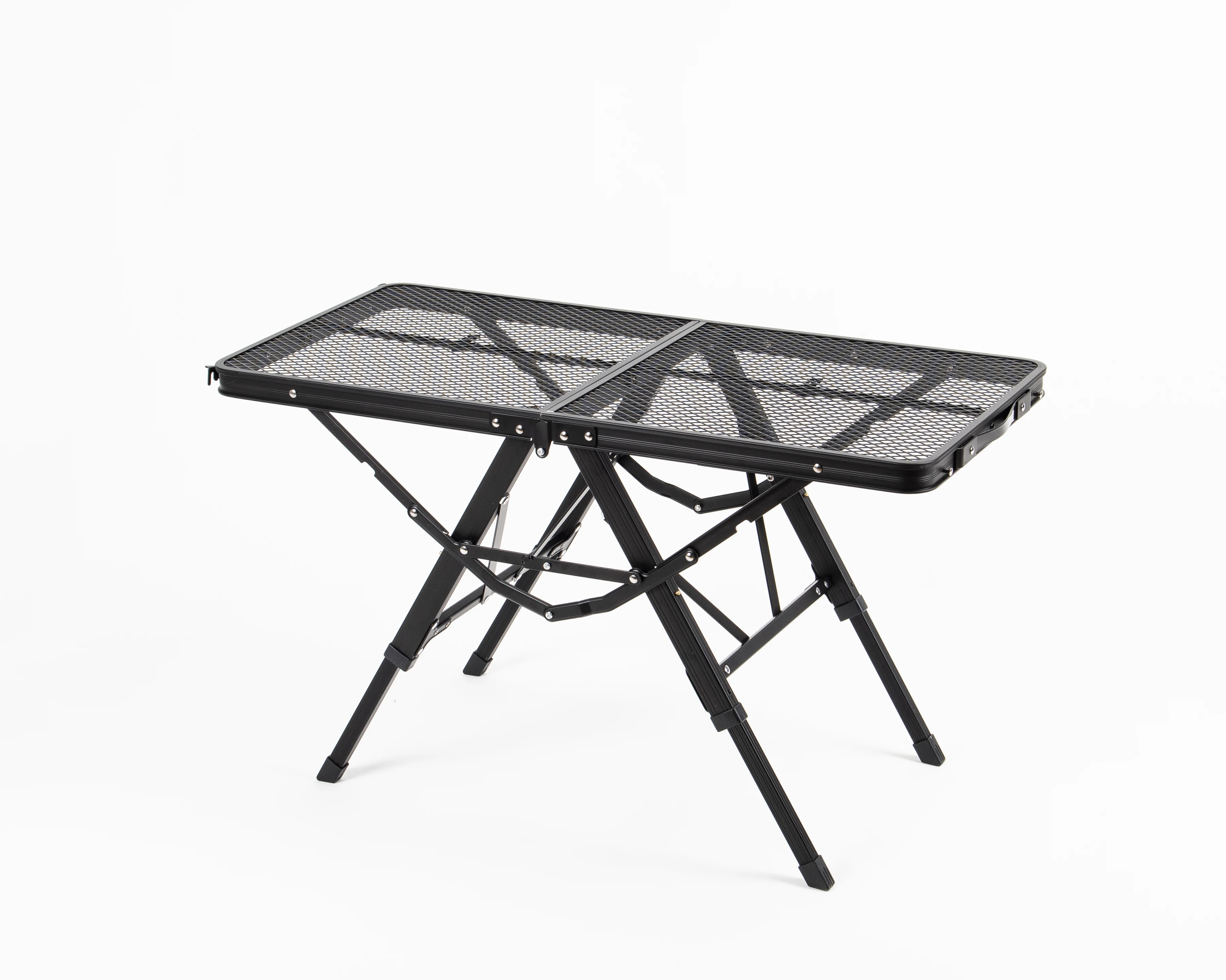 New Arrival Folding Camping Table, Portable, Light Weight, Camping Barbecue Table for 6 to 8 People, Suitable for Camping