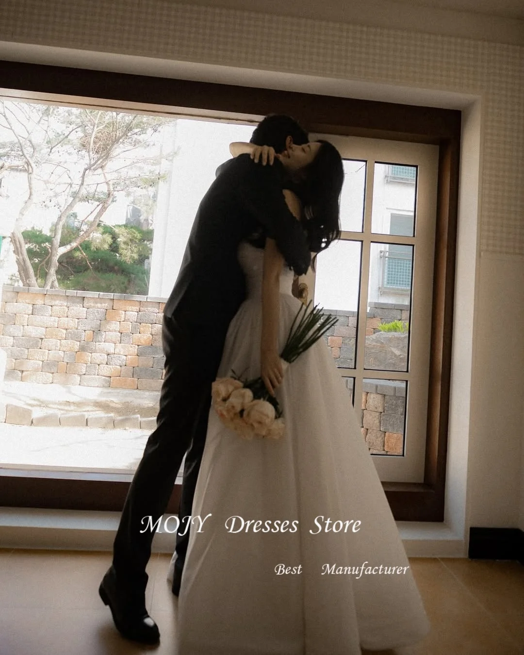 Mojy  Simple A Line Taffeta Korea Wedding Dresses Customised Puff Short Sleeves Corset Back Bridal Gowns Photo shoot Plus Size