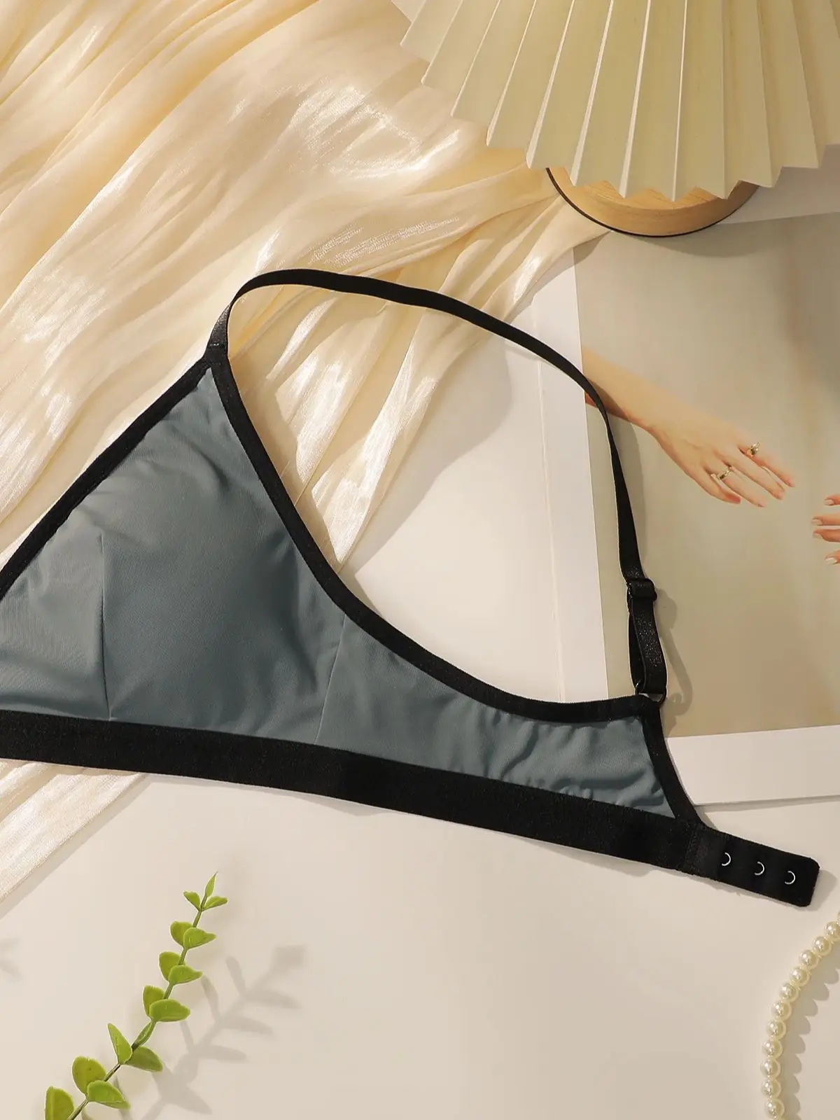 حمالة صدر رفع لاسلكية من Viomisha-Deep V ، حمالة صدر أحادية اللون ، حمالة صدر غير مرئية ، حمالات صدر مثيرة ، حمالات صدر يومية مريحة ، ملابس داخلية ،