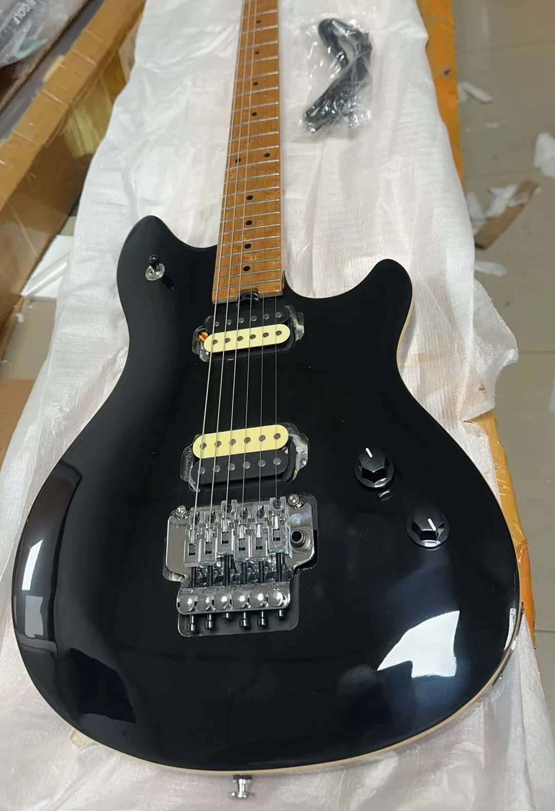 2026 Hot Sale Signature Wolf-- g Black Guitar