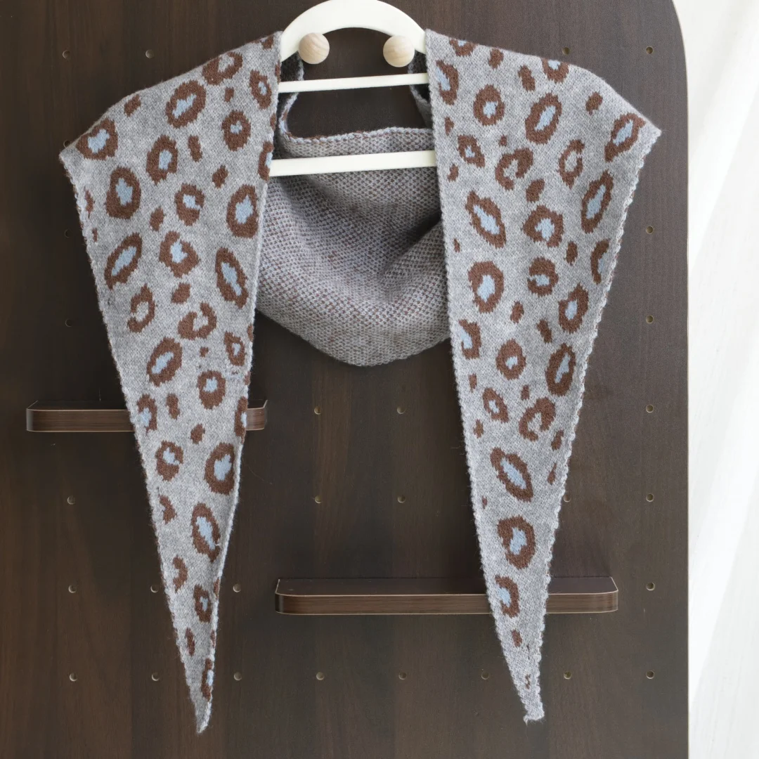 2026  Wool Korean leopard print Style Knitted Triangular Scarf Women Winter Warm Headscarf Shawl Multi-functional Neckerchief