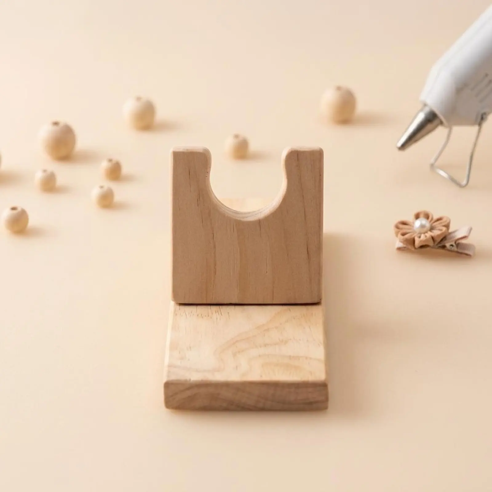 

Hot Melt Glue Stand Protects Surfaces Wooden Glue Stand Craft Storage Space-Saving Non-Slip for DIY Lovers