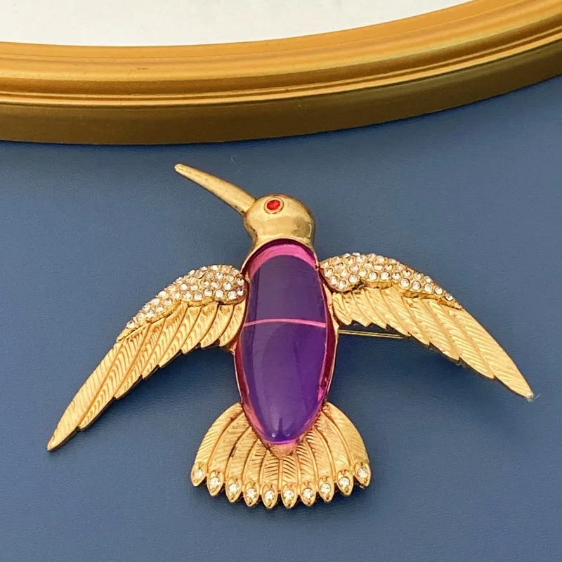 

European and American vintage jewelry - court-style penguin brooch Women's jelly crystal fashionable corsage