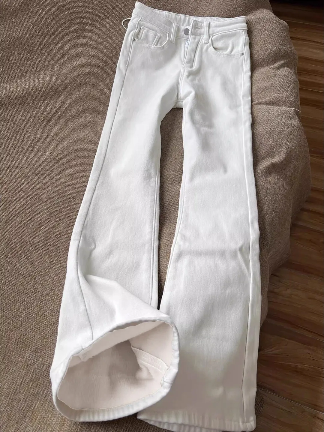 

Белые джинсы с флисовой подкладкой, расклешенные, мужские, удлиненные, в американском стиле, для удлинения ног, прямые, зауженные брюки-трубы