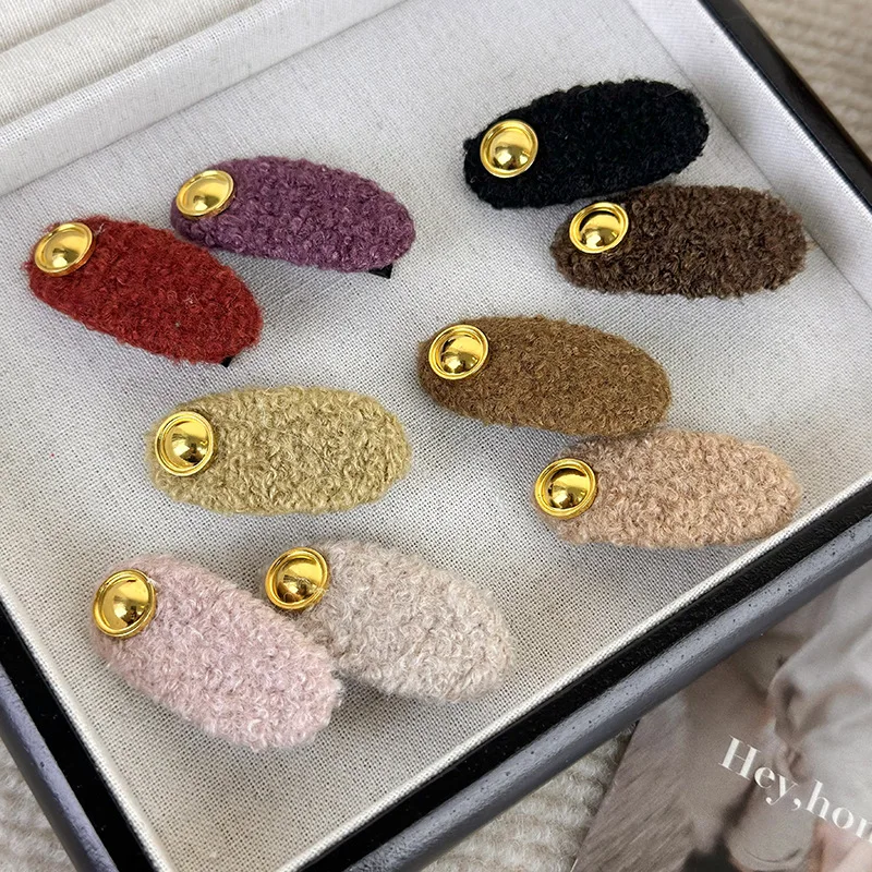 Winter Solid Color Oval Hairpins Plush Hair Clips for Women Girl Elegant Exquisite Barrettes Bangs Clip Fashion Hair Accessories