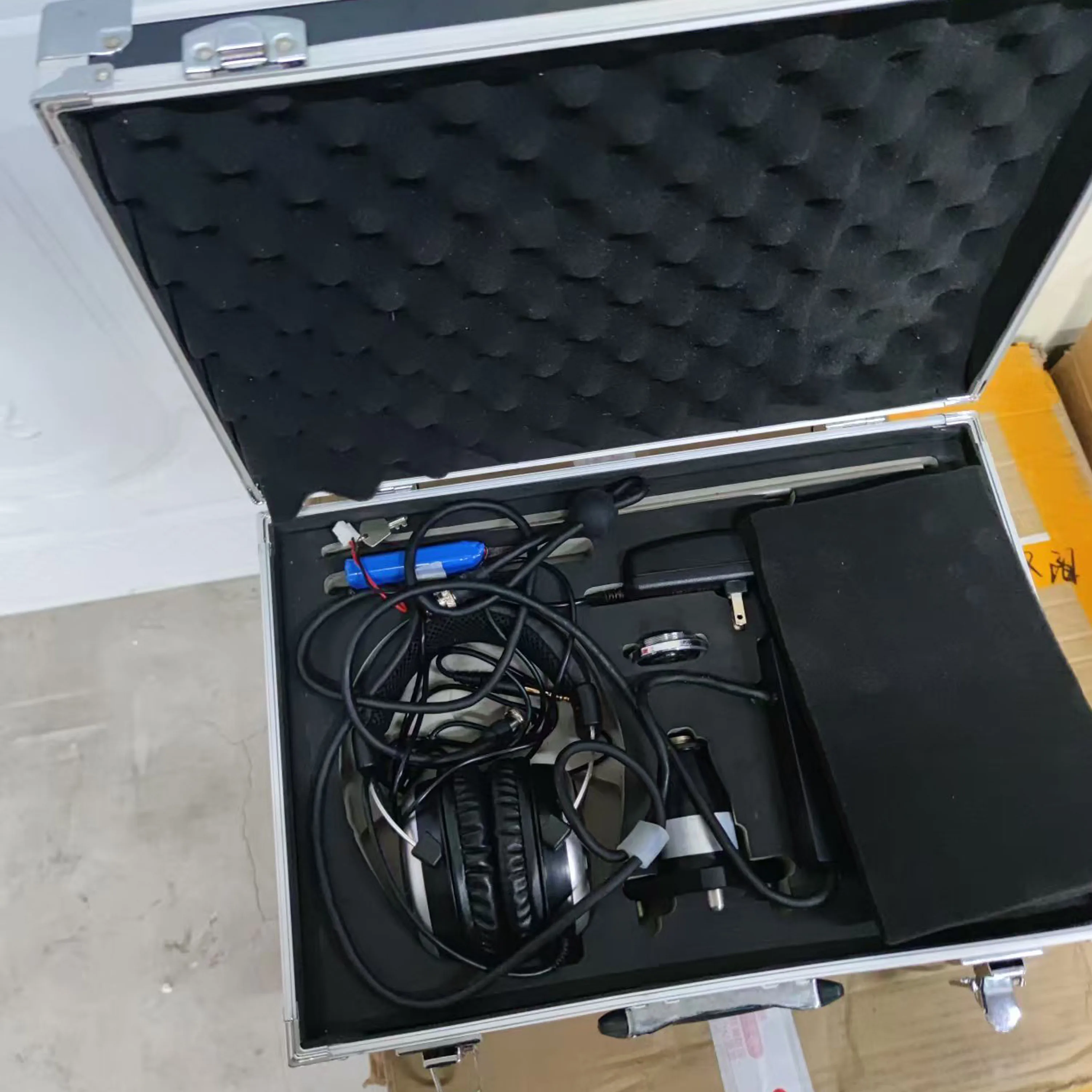 JT-3000 Underfloor Heating Water Pipeline Leak Detector Testing Equipment for Water Pipe Leaks Best Price