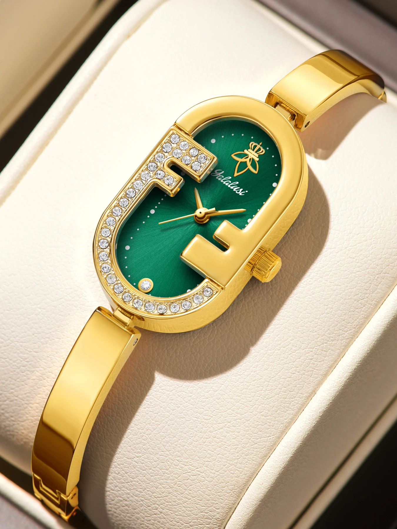 YaLaLuSi Fashionable Ladies’ Bracelet Watch: a Slightly Luxurious, Diamond-Set English-Style Timepiece, Perfect as a Gift Reloj