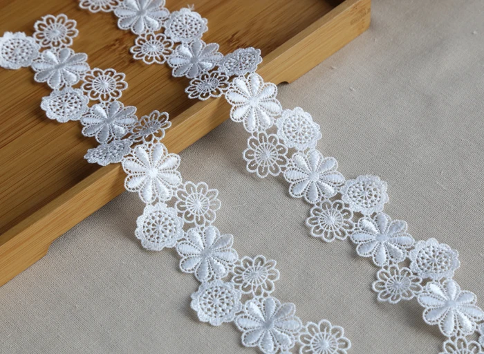 1Yard Wide: 4.3cm Polyester Silk Lace Bar Code Flower Embroider Water-Soluble Clothing Sewing Accessories(ss-2152)