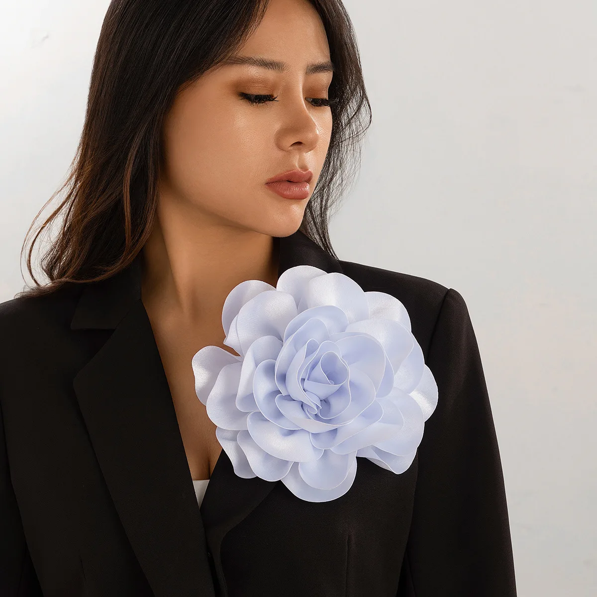 Elegant Large 19.5cm Rose Flower Brooch for Women Colorful Satin Fabric Wedding Jewelry Skirt & Shirt Decor Pin