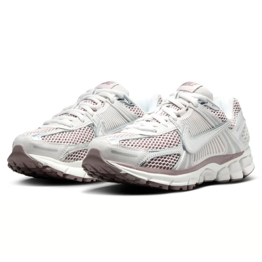 Nike Zoom Vomero 5 Women's Casual Slip-Resistant, Durable Cushioning, Fashionable Athletic Shoes HV6417-001