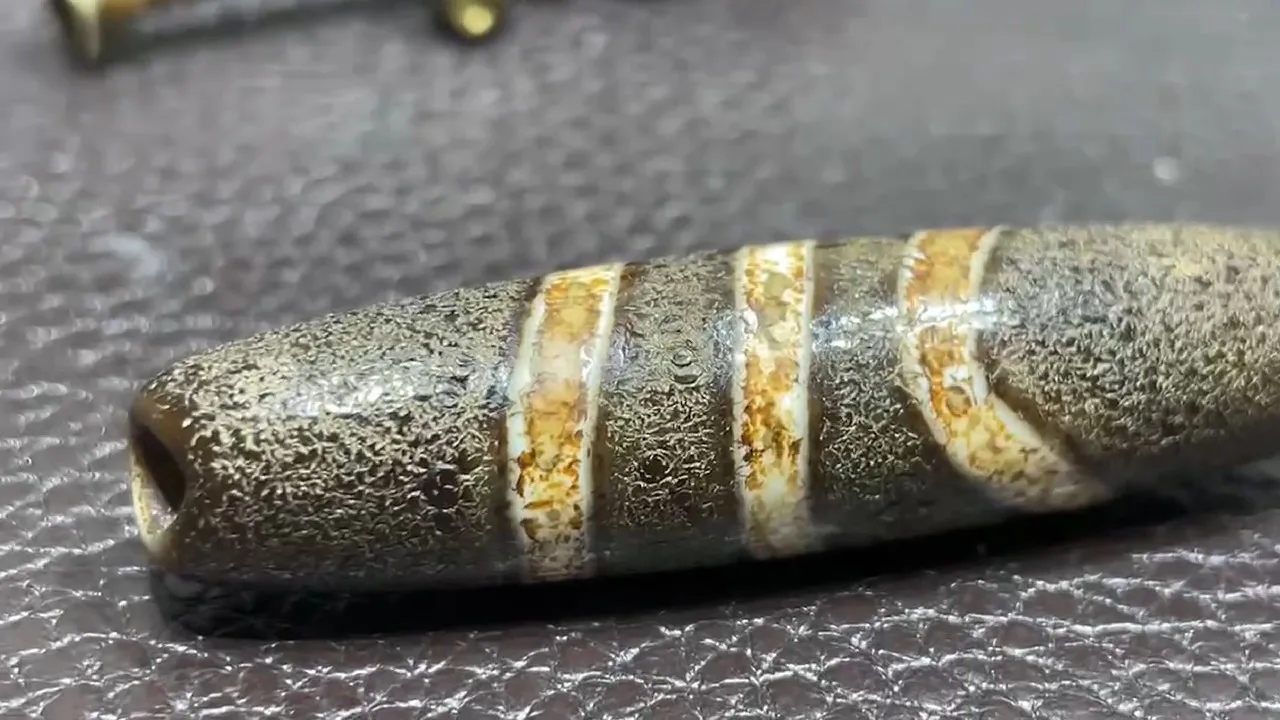 Tibetan Nepalese Himalayan Ancient agate Old Dzi Talisman eye Bead Amulet 2