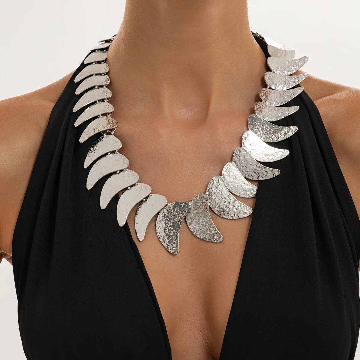 KunJoe Vintage Punk Irregular Geometry Metal Sheet Necklace Women Exaggerated Adjustable Clavicle Chain Choker Jewelry Accessory