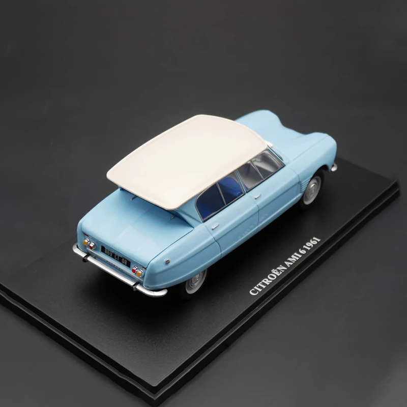 IXO Diecast 1:24 Scale Citroen AMI 6 1961 Alloy Classic Car Model Finished Product Simulation Toy Collection Gift Static Model