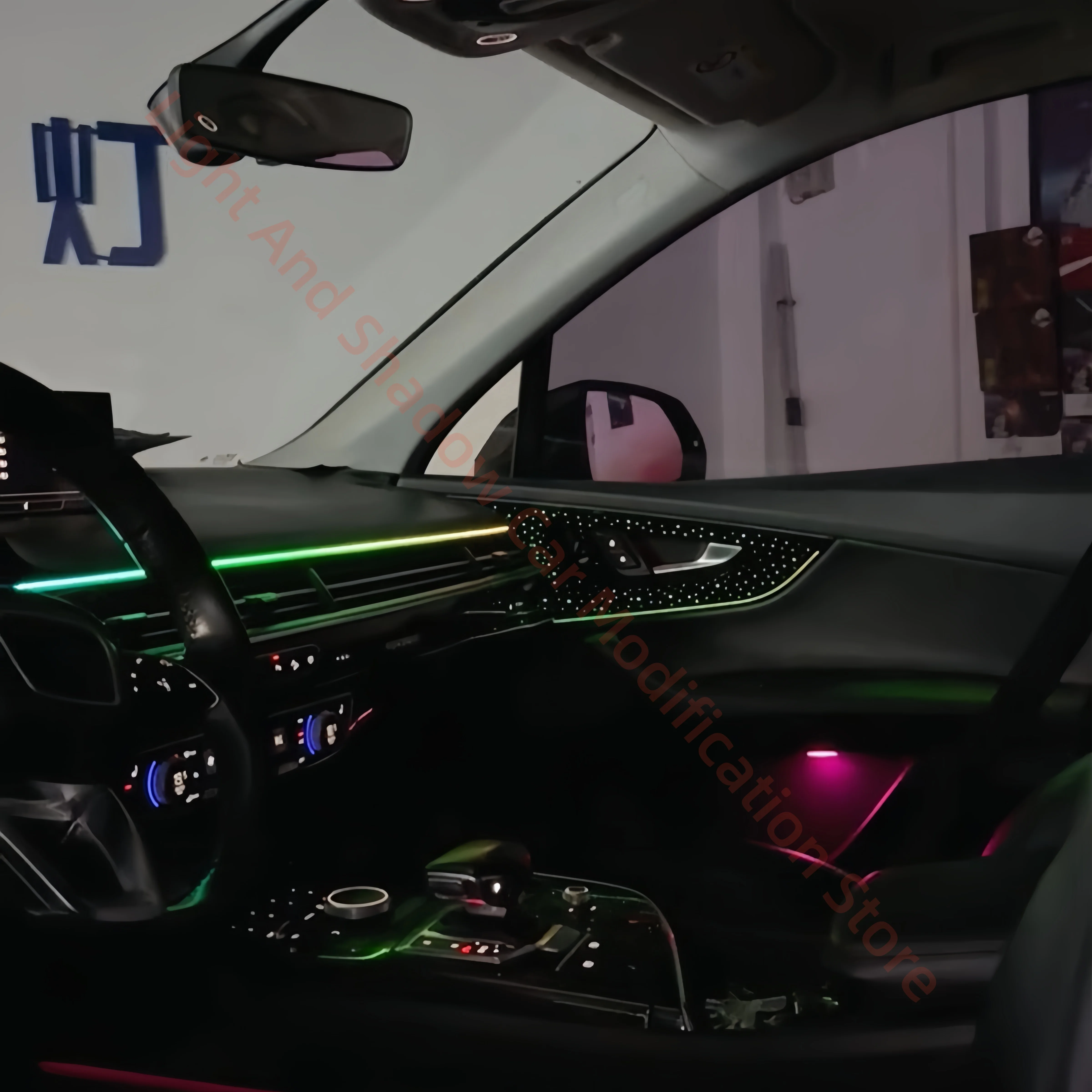 اكسسوارات السيارات صالح لأودي Q7 2016-2019 LED مصباح لتهيئة الجو السيارات الإضاءة الداخلية ترقية القدمين أربعة أبواب القالب