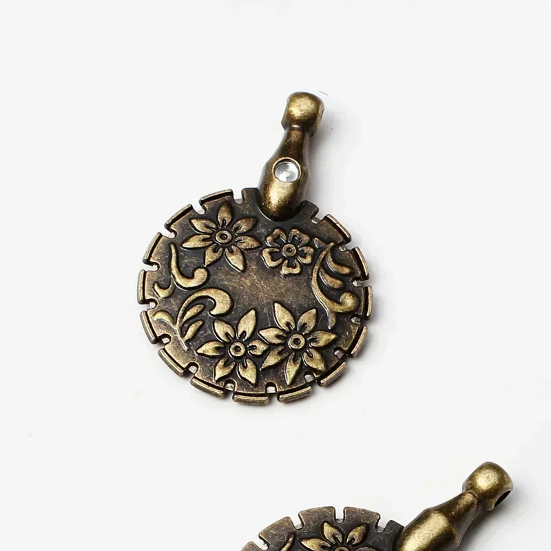 Fadenschneider im Vintage-Stil – DIY-Werkzeug zum Nähen aus Metall mit antikem Design zum Quilten, Sticken, zum Trimmen und Entfernen von Faden – Detail 5