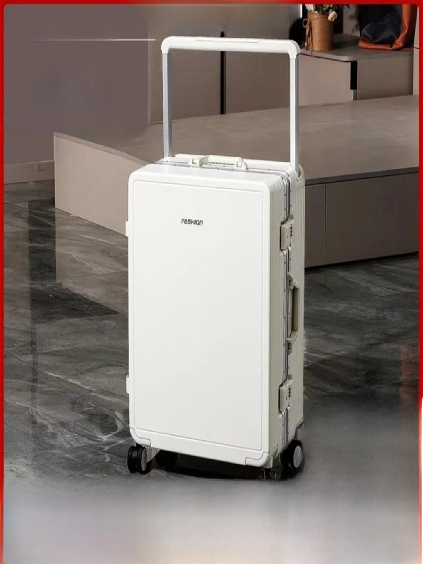 

Durable Aluminum Frame Lage Suitcase Travel Bag for Men And Women with Password Lo 28 Inch Carryon Suitcase