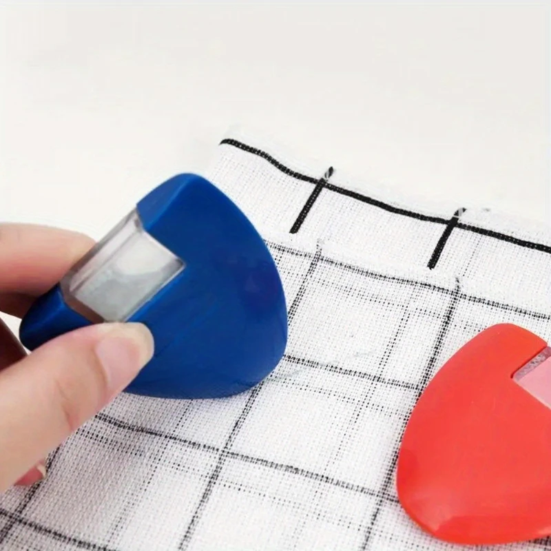 1Pc Sewing Tailor's Chalk Wheel Fabric Marker Multipurpose Clothes Marking Tool for Tailors - Image 4