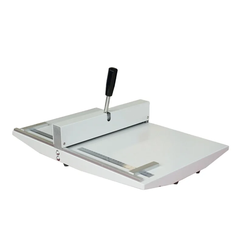12C Maßgefertigtes Foto-Hardcover-Album Desktop 13,77 Zoll Buch Manuelle Volllinien-Perforiermaschine 360mm Leichtgewichtige Papier-Rillenmaschine