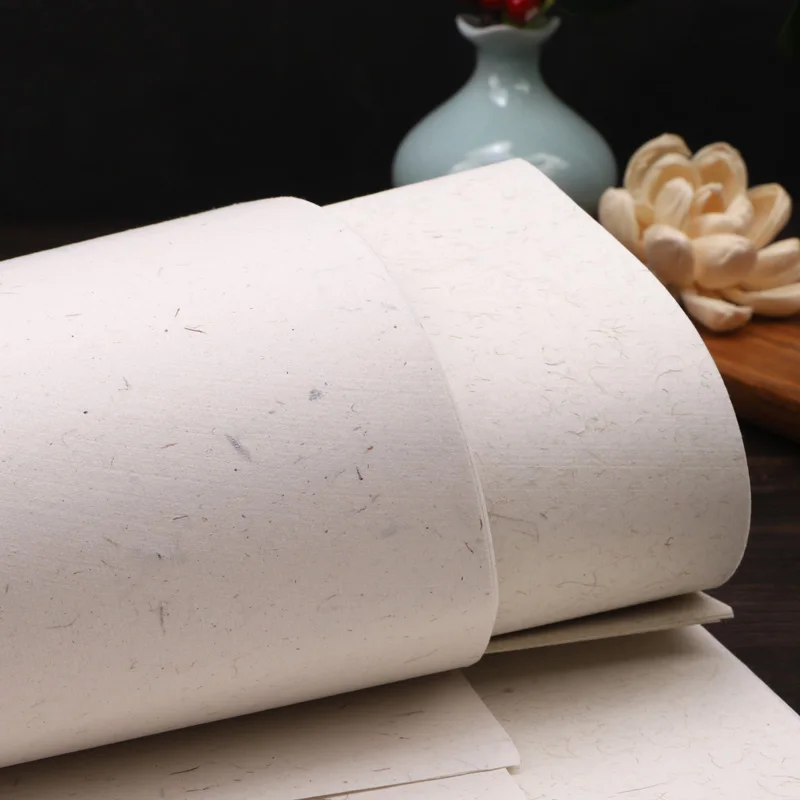 Handgemaakte Henneppapier Lange Vezel Rijstpapier Kalligrafie Chinese Schilderkunst Werken Half Rijp Rijstpapier Klassiek Rijstpapier