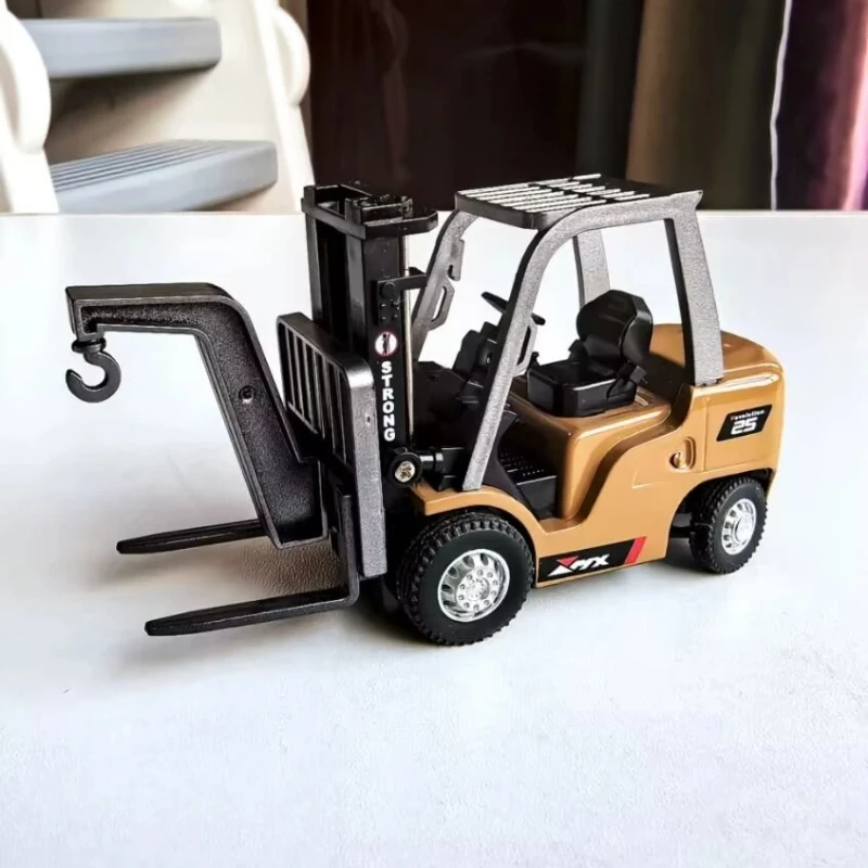 

New 1/64 Remote-Controlled Alloy Forklift Engineering Vehicle Tabletop Toys Model Collection Gift Suitable As A Christmas Gift