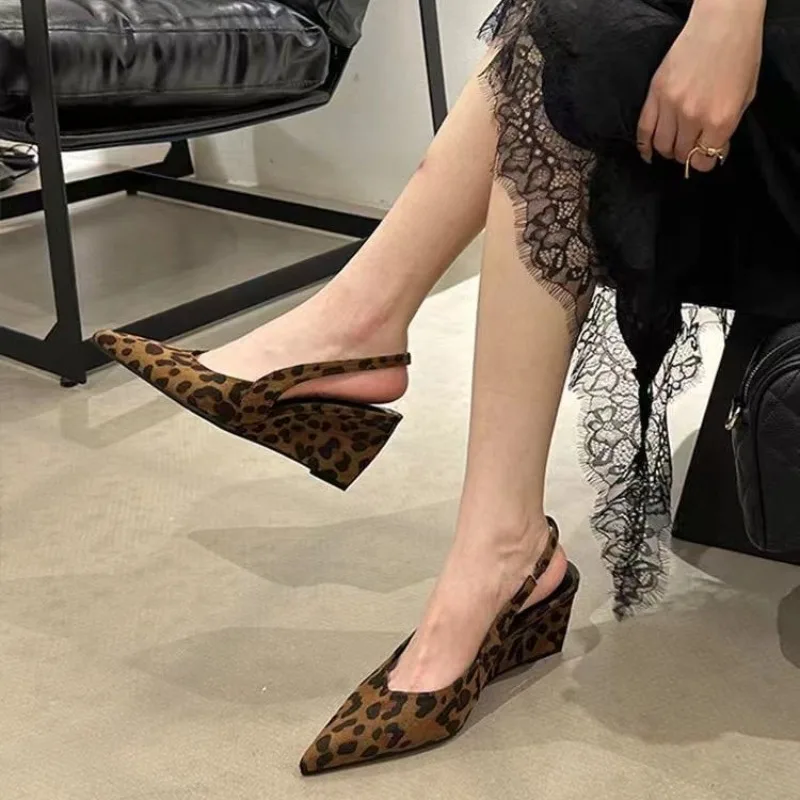 Sexy leopard print pointed-toe high heels - 2026 summer new style wedge women's shoes - Backless one-strap high-heeled sandals