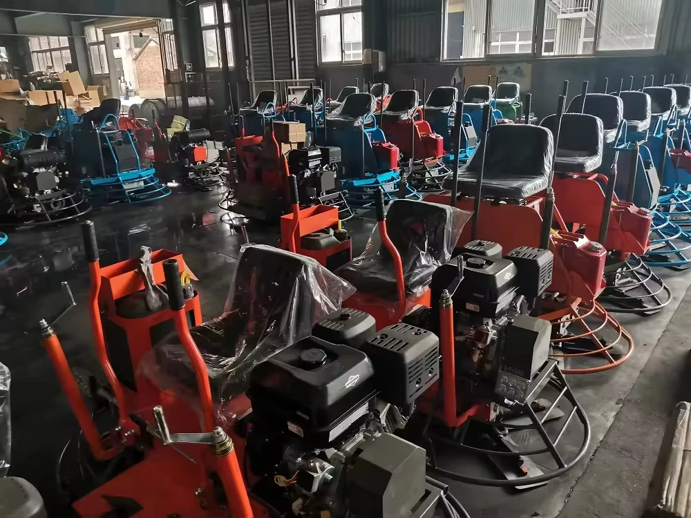 Troncatrice Fabbrica 39 pollici Galleggiante Pan Ride on Power Spatola Motore a benzina Vibrazione Spatola per elicottero in cemento