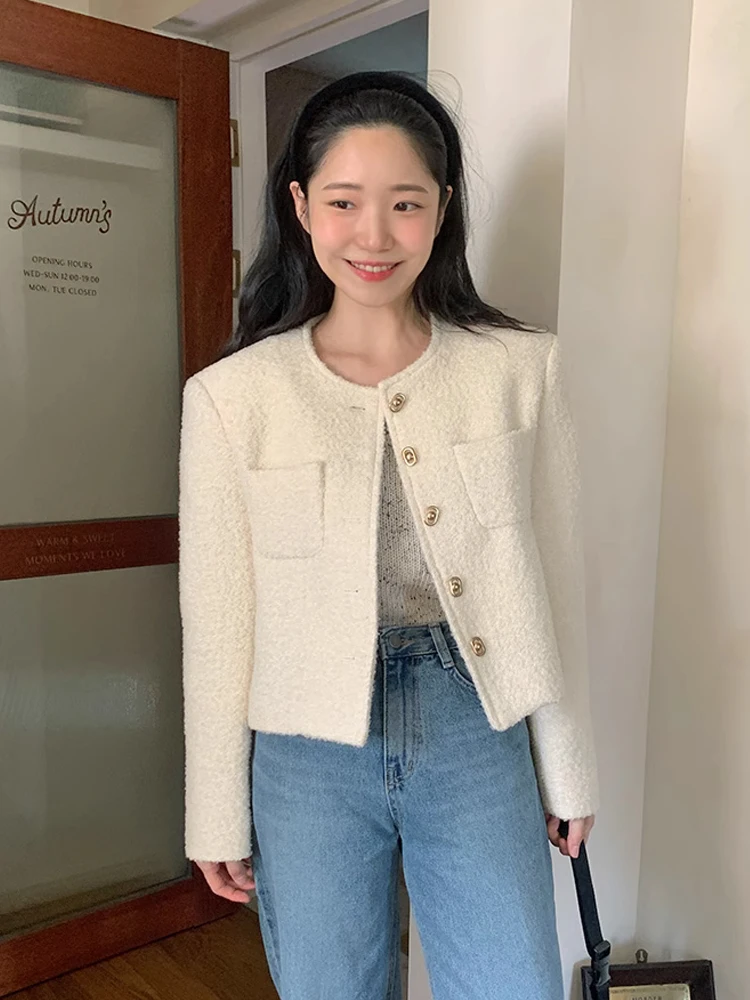 

Elegant Short Woolen Coat for Women Long Sleeve Autumn Winter Fashion Design Korean Style round Neck Single Button Closure Sl...
