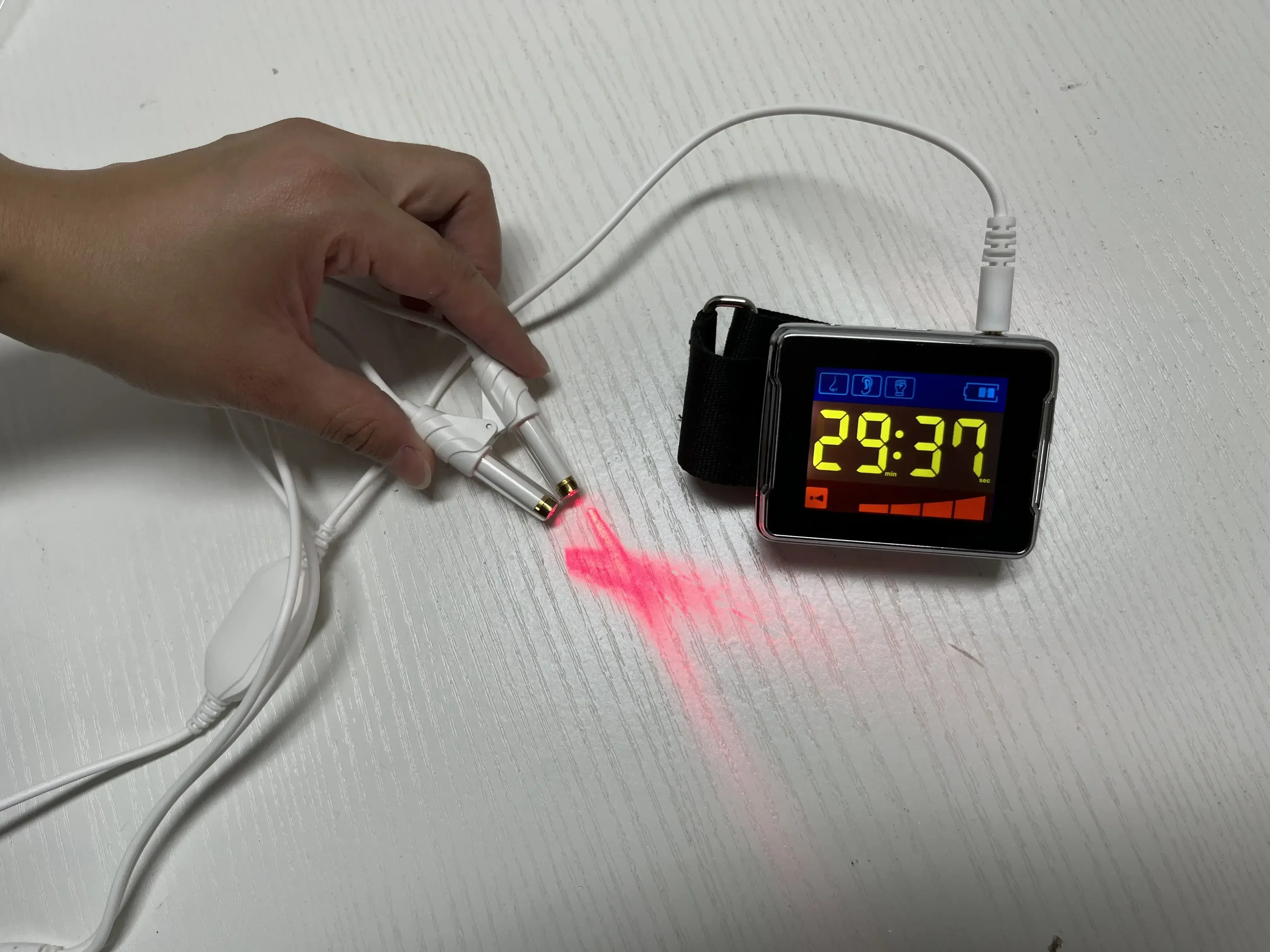 650nm Laser Physiotherapy Watch Red Light Laser Irradiation Device Pain Relief Hypertension Diabetes Anti-inflammatory Treatment