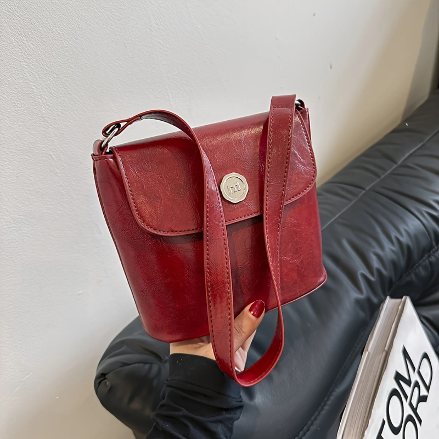

PU Leather Bucket Bag Women Crossbody Purse Solid Color Shoulder Chic Bag