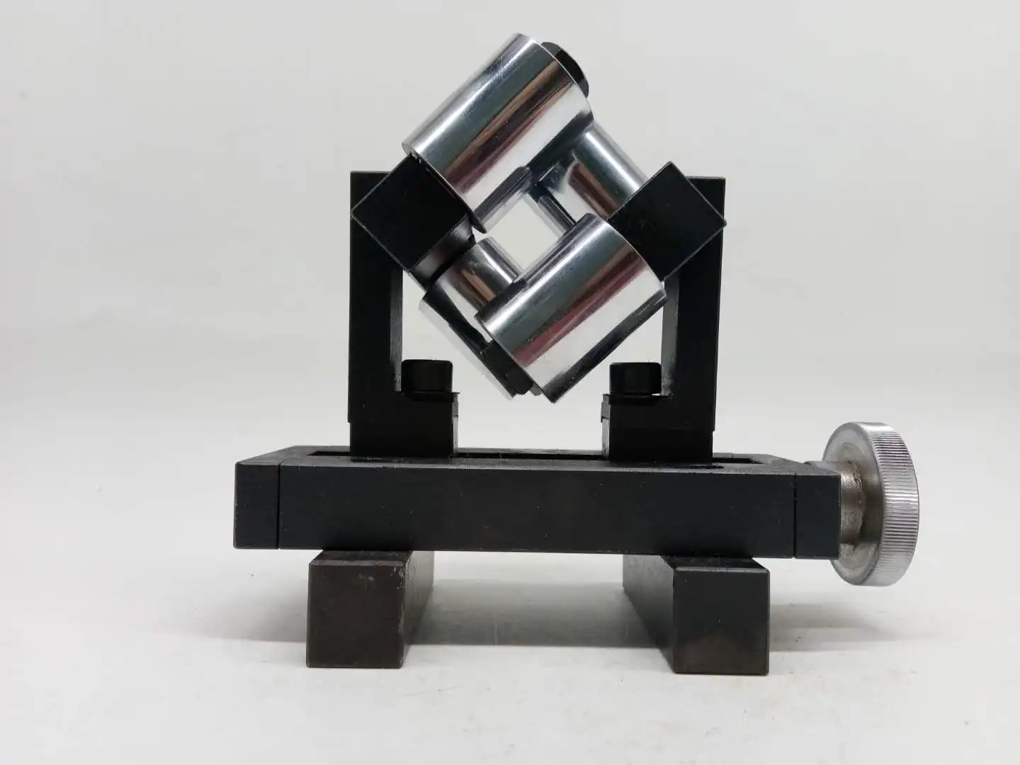 

Four-roller Electrical Cable Guide Wire Roller For Winding, Iron Base Steel Roller GP Traverse Unit Wire Dual Shaft Linear Guide