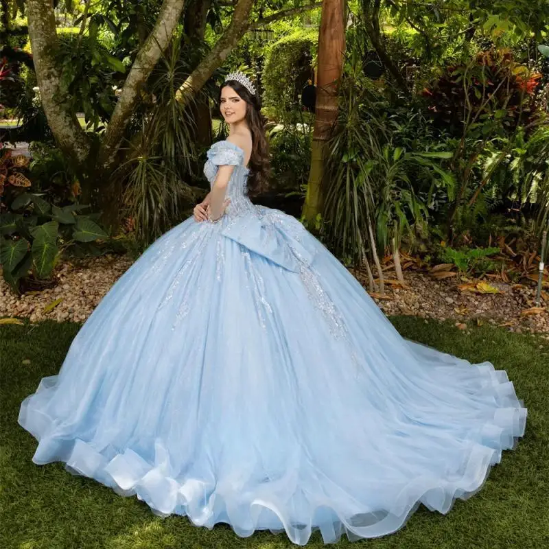 

Customized Baby Blue Romantic Appliques Ball Gowns Quinceanera Dresses for Girls Off the Shoulder Bow Vestidos De Quinceanera