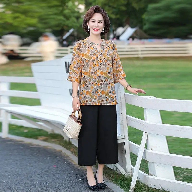 

New T-shirt Top with Mid-sleeved Base Fashionable Shirt