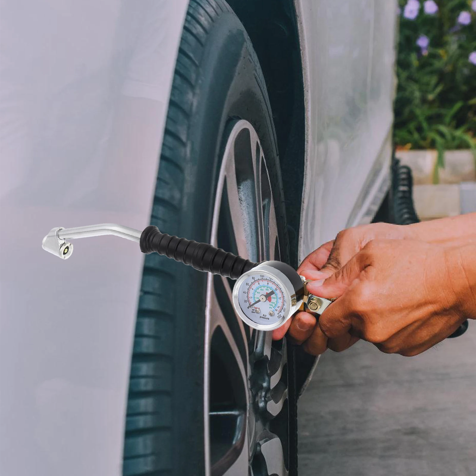 

Heavy Duty Tire Inflator Nozzle With Pressure Extended Air Pressure Gauge For Truck Motorcycle Car Bicycle Sports Ball Tire