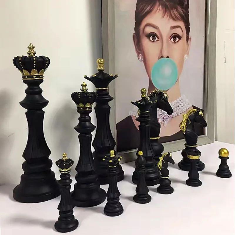 Chess Pieces Statue Resin King Queen Figure For Interior Home Living Room Office Sculpture Study Decoration Piece Ornament