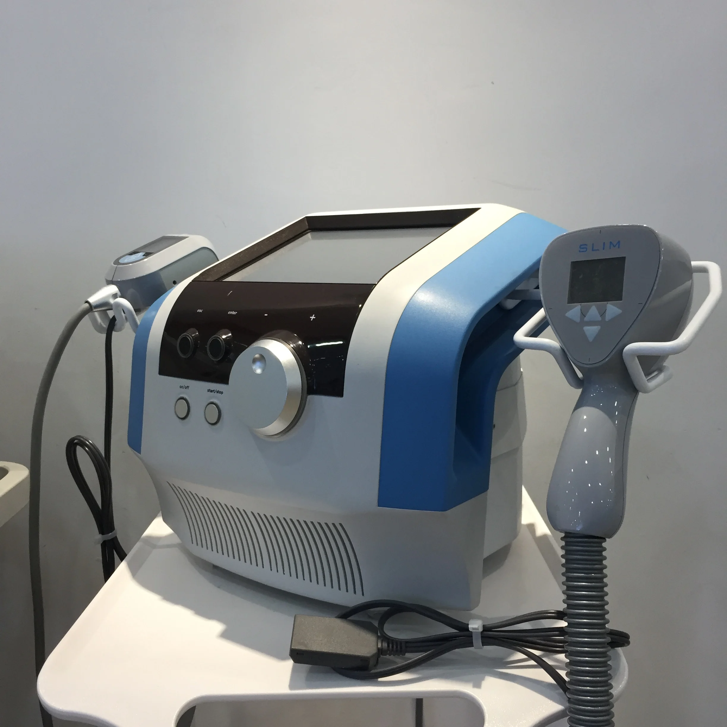

Professional 2-in-1 RF Facial Skin Tightening Device and Ultrasonic Body Shaping Machine