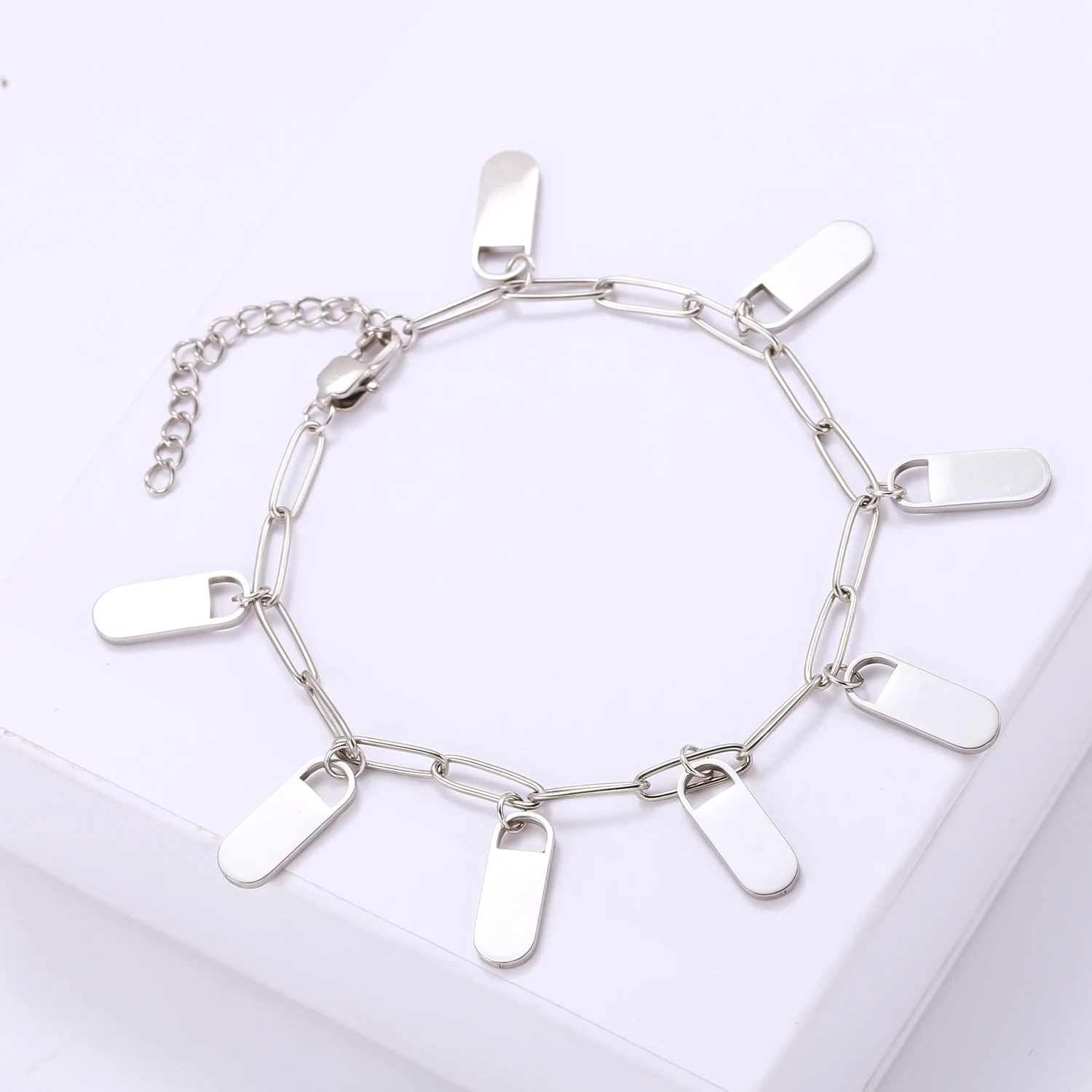 High Quality Customized Multi Name Tag Bracelet Stainless Steel Personalized Ladies Everyday Bracelet Mother's Day Gift For Mom