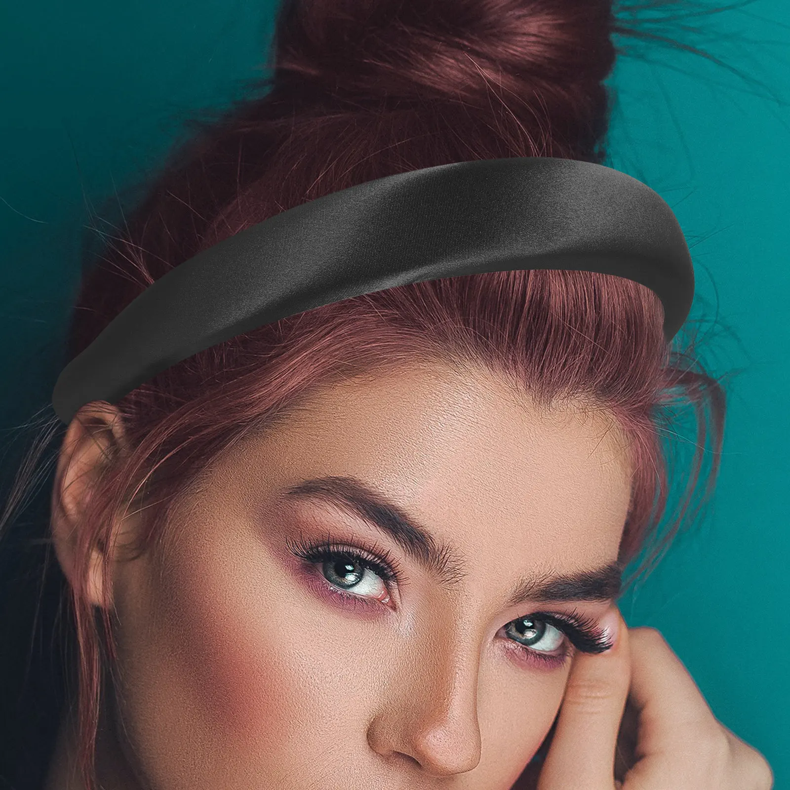 

Синяя атласная повязка на голову, широкая, с мягкой подкладкой, нескользящая, удобная, для женщин, аксессуар для волос на каждый день, для вечеринок, путешествий, банкетов, для укладки волос