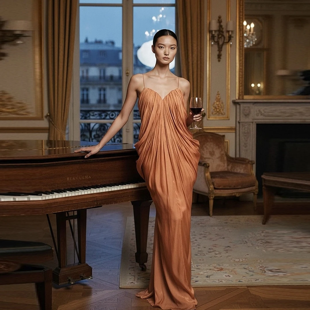 فستان ماكسي أنيق بحزام سباغيتي ثنيات من الحرير والساتان فستان السجادة الحمراء على شكل حرف v بدون ظهر طويل للحفلات الراقصة للنساء فستان سهرة رسمي #1