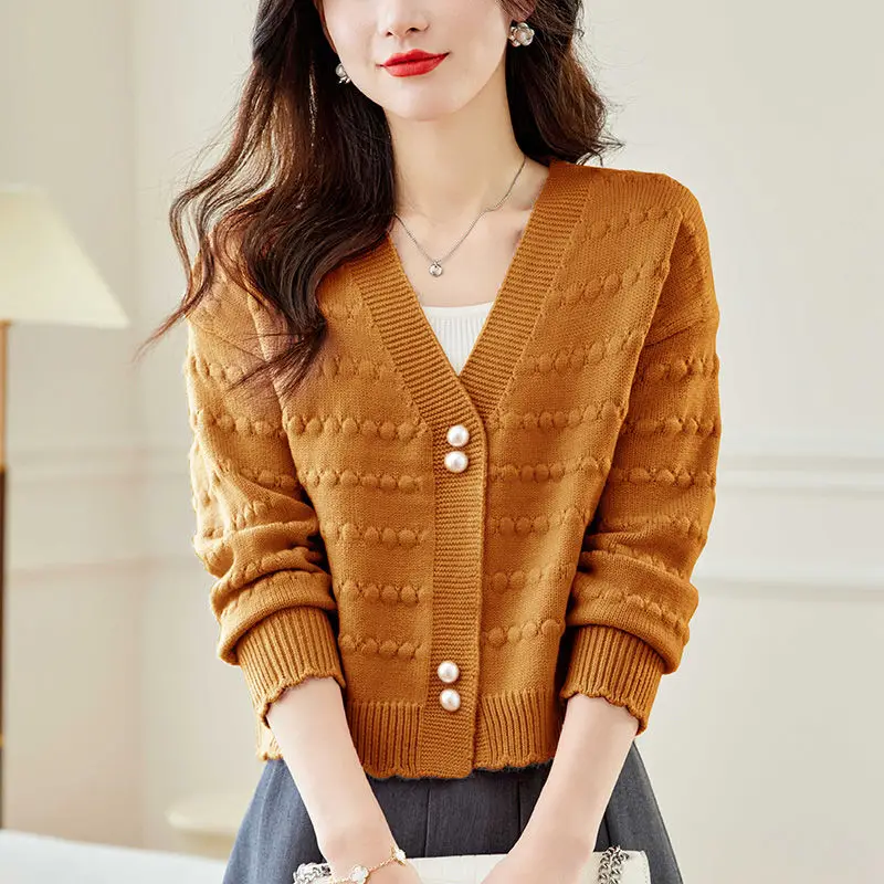 2024 New Woman\'s Clothing Sweater Cardigan Knitting V-neck All-match High Waist Casual Korean Fashion Jacket Pearl Niche Cropped