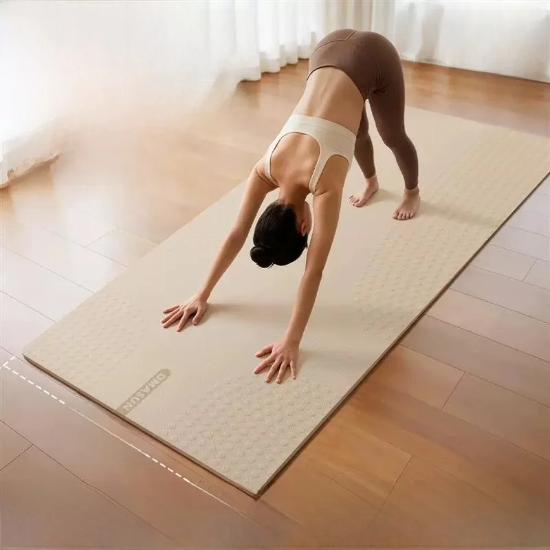 tapis-de-yoga-epais-ideal-pour-des-exercices-de-fitness-complets-antiderapant-pour-la-salle-de-sport-a-domicile-pour-etirements-et-siestes-apres-l'entrainement