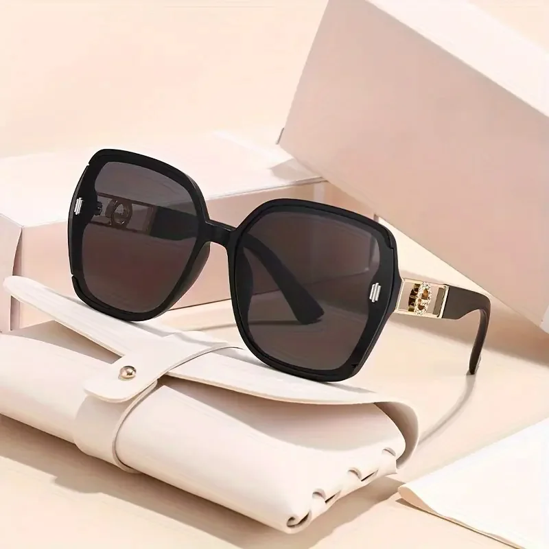 Klassische Retro-Rechteckbrille für Damen – Modischer PC-Rahmen und dekorative Gläser