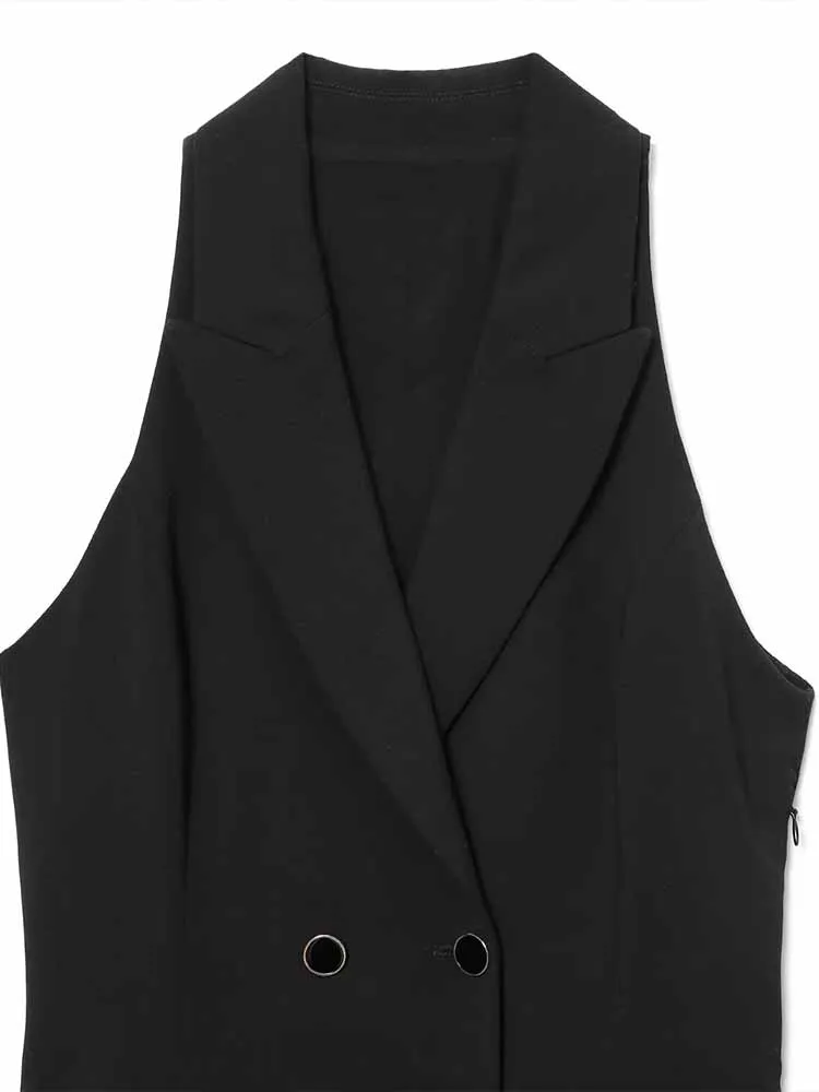 Europejski i amerykański styl, zimowy nowy trend w modzie, damska odzież, uniwersalna mini sukienka z efektem marynarki.