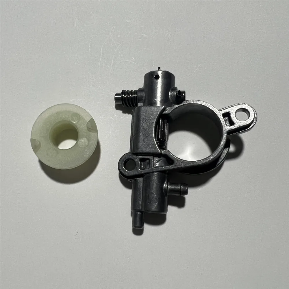 

Oil Pump & Worm For Echo CS-2510TES CS-2511 CS-2511P CS-2511PN CS-2511T CS-2511TN CS-2511TES CS-2511WES DCS-2500T DCS-2500TN
